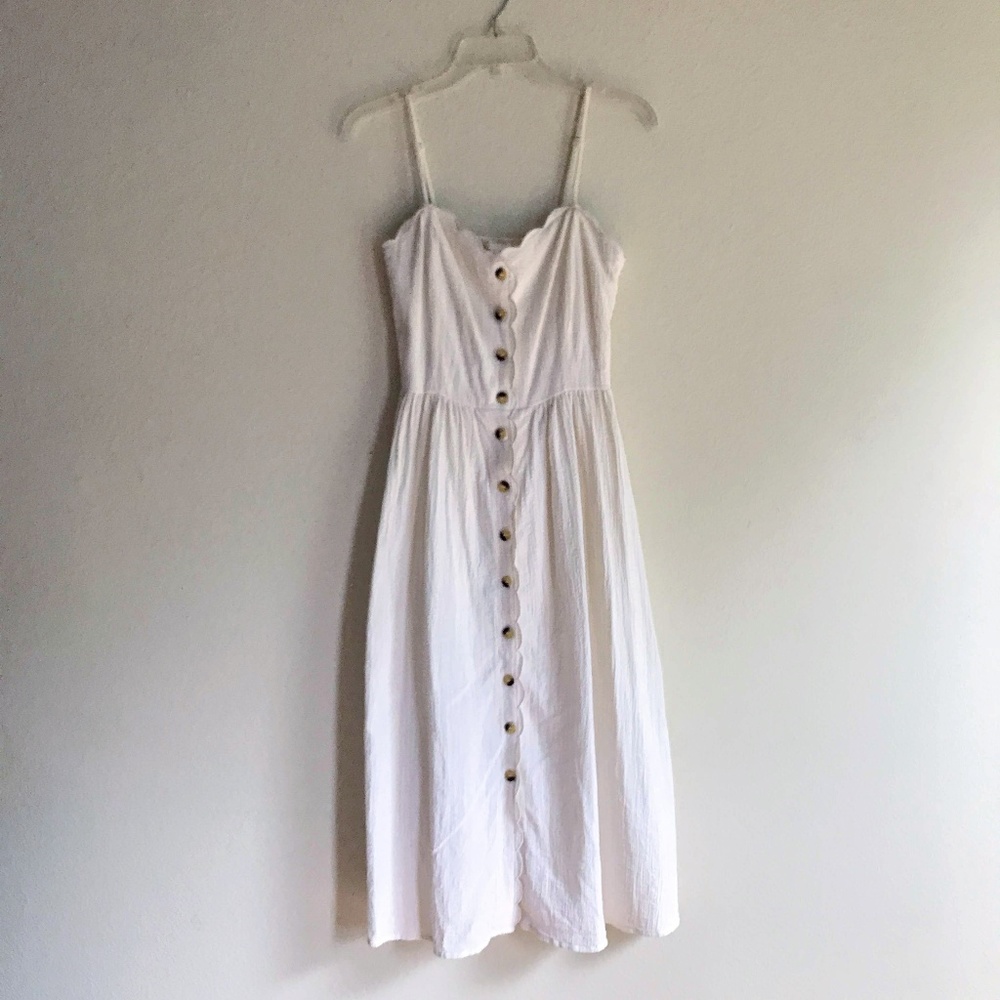 ✨H&M Crepe Midi Button Down Dress in Cream, Size 6
